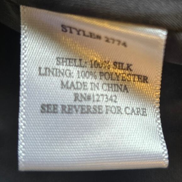 M Beyond Vintage Gray Women's Silk Top Size M Swiss Dot Sheer Sleeves Slit Back - Picture 11 of 11